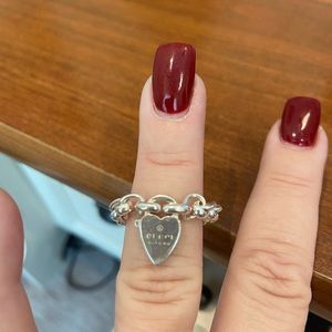 Gucci size 6 heart rope ring